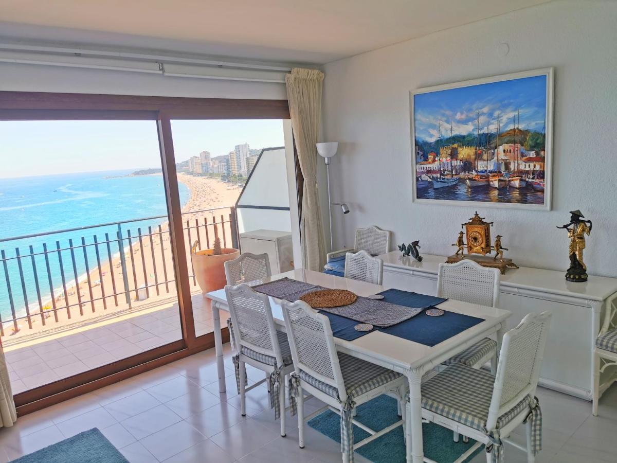 Spacious seafront apartment Platja d'Aro  Exterior foto